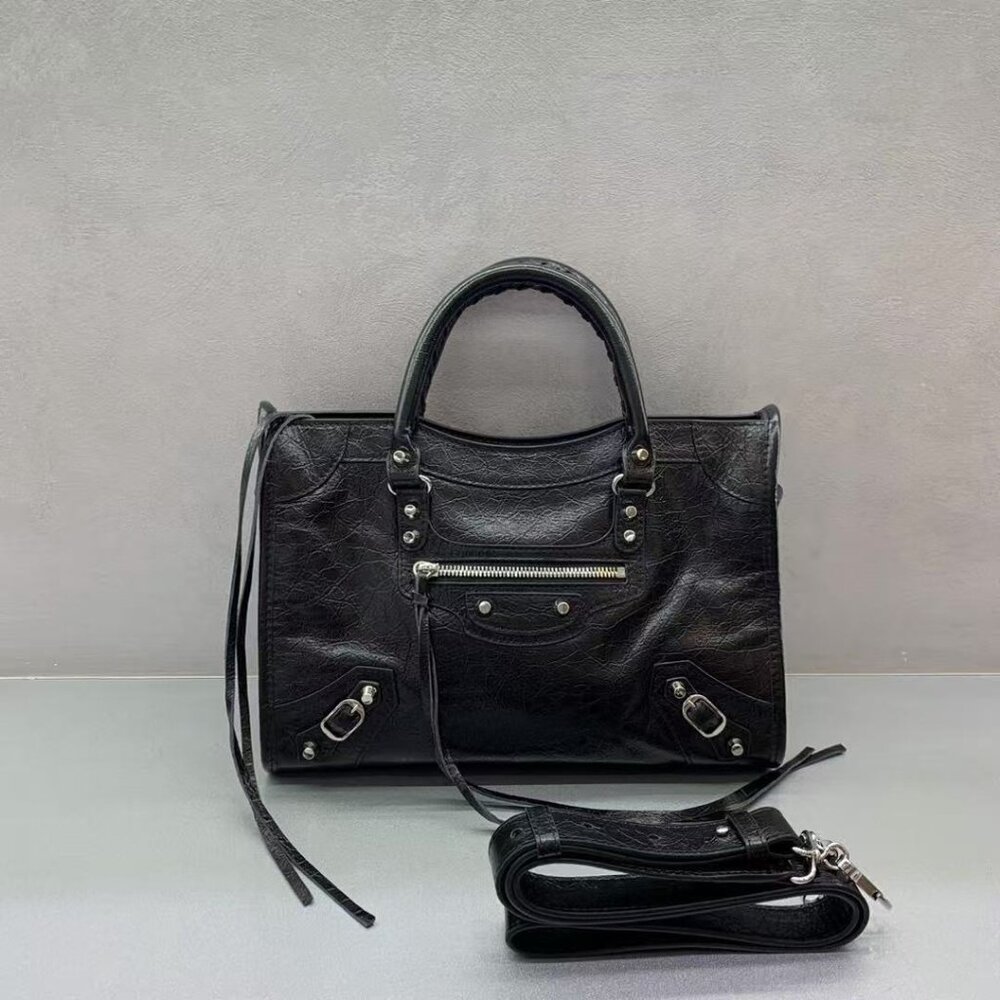 Balenciaga LE CITY MEDIUM BAG IN BLACK
